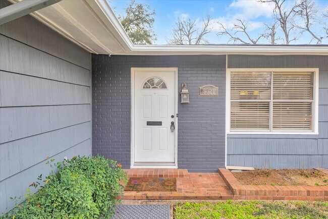 Foto del edificio - 5321 Pagewood Ln