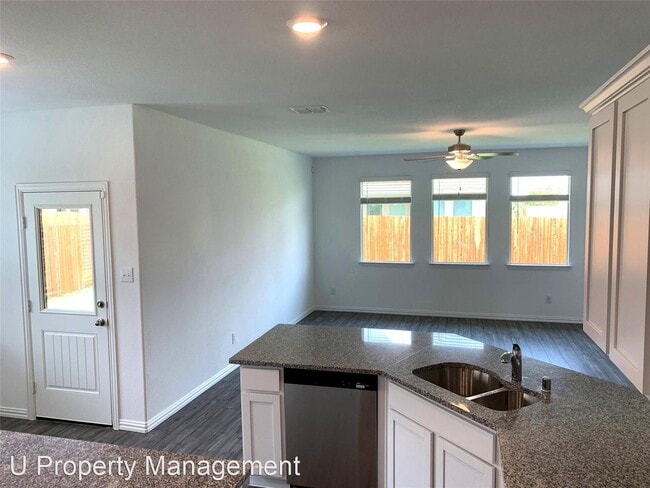 Building Photo - 4 br, 2 bath House - 513 Peel Street