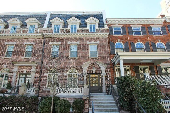 Foto del edificio - 2818 Connecticut Ave NW