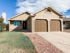 Building Photo - 4260 Ramblewood Dr