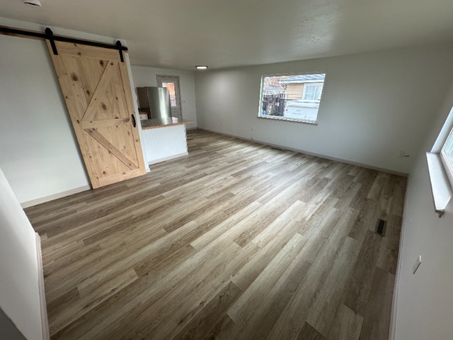 Foto del edificio - 1260 E 4th N