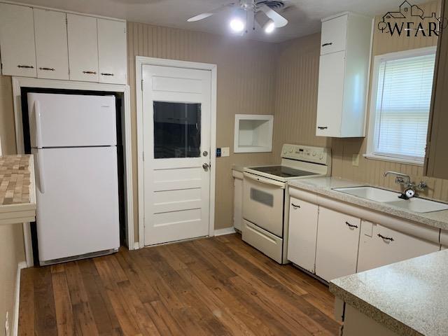 Building Photo - 3211 Arthur St