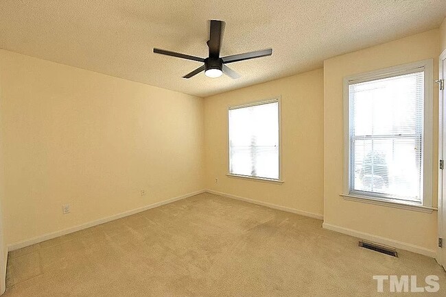Foto del edificio - 5333 Cog Hill Ct