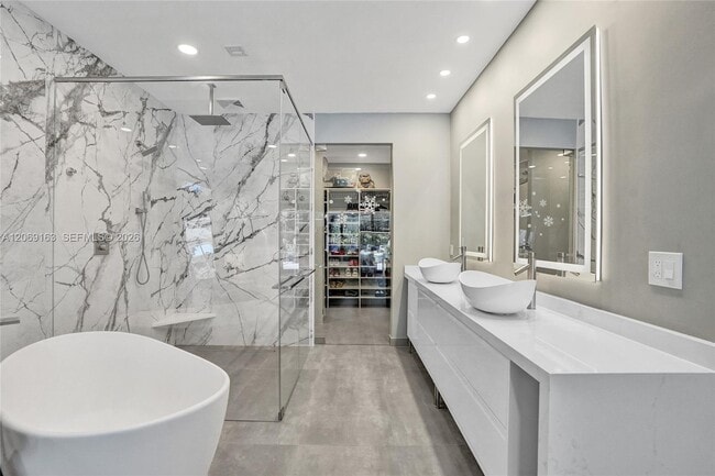 Foto del edificio - 644 W Palm Aire Dr