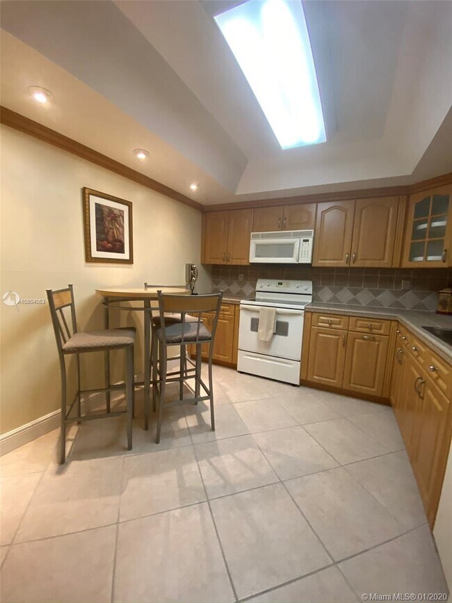 Foto del edificio - 9735 NW 52nd St