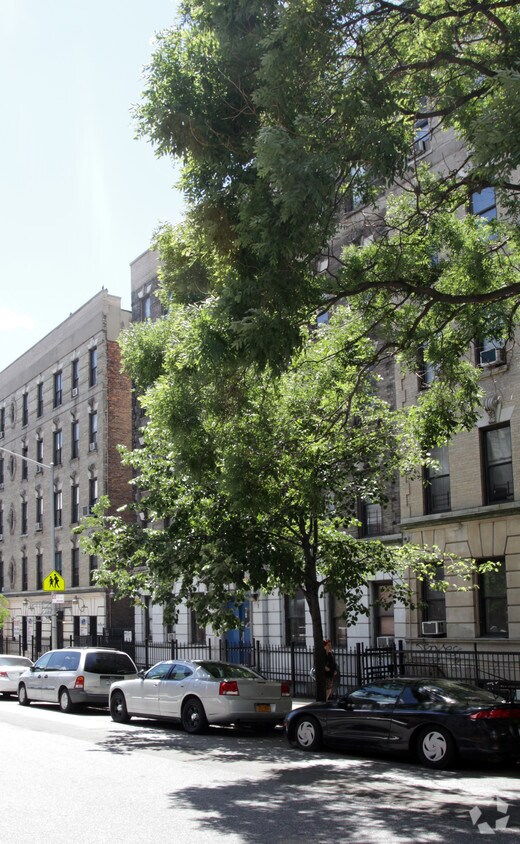Foto del edificio - 502-504 W 170th St