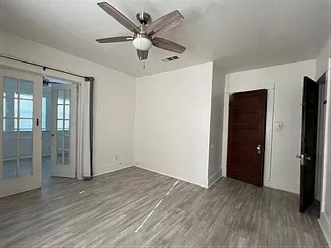 Building Photo - Great home with 2 bedrooms