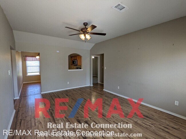 Building Photo - 3 br, 2 bath House - 17 Chantileer Lane