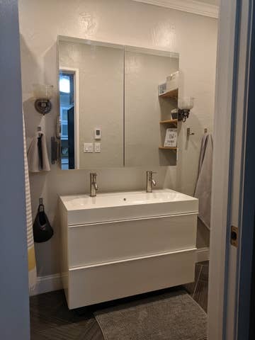 Bathroom - 3842 Lipan St