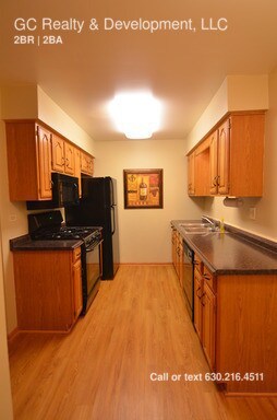 Building Photo - 352 N Airlite St