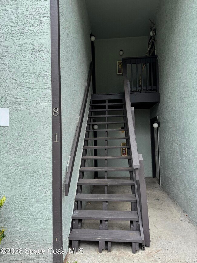 Foto del edificio - 421 Mercury Ave SE