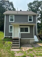 Building Photo - 975 Waltonville Rd