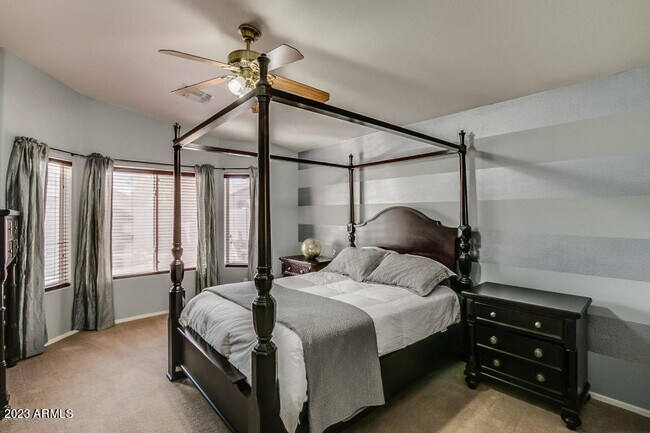 Foto del edificio - 3844 S Seton Ave