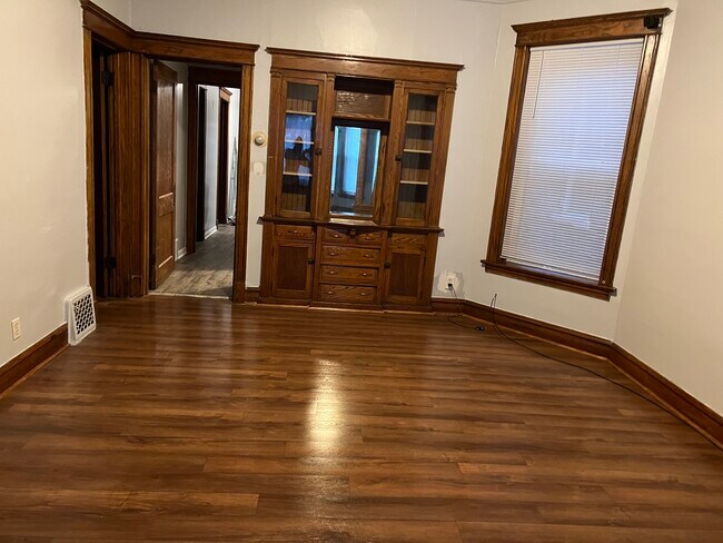 Foto del edificio - 6833 S Ada St