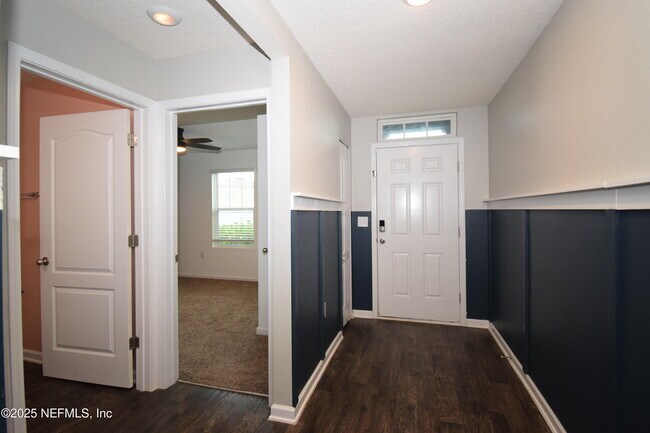 Foto del edificio - 11513 Stickleback Ln