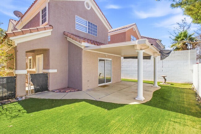 Foto del edificio - 1475 Reef Ridge Ct