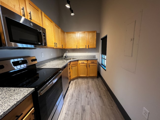 Interior Photo - Station House | Near The Loop