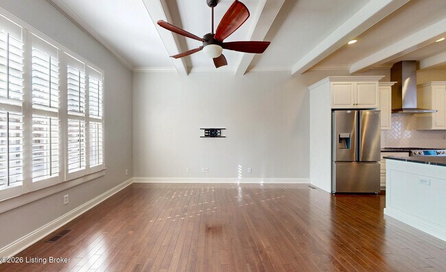 Foto del edificio - 9523 Indian Pipe Ln