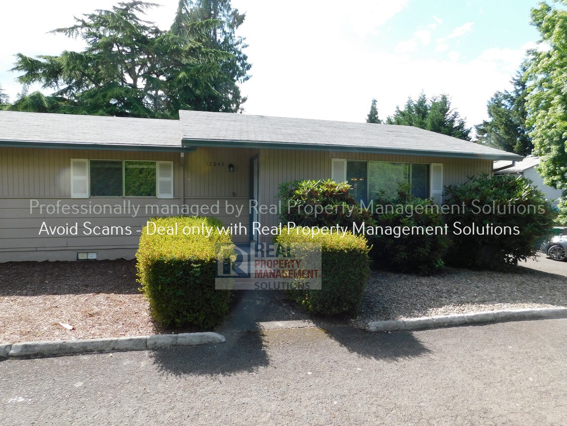 Primary Photo - 12843 SE Foster Rd