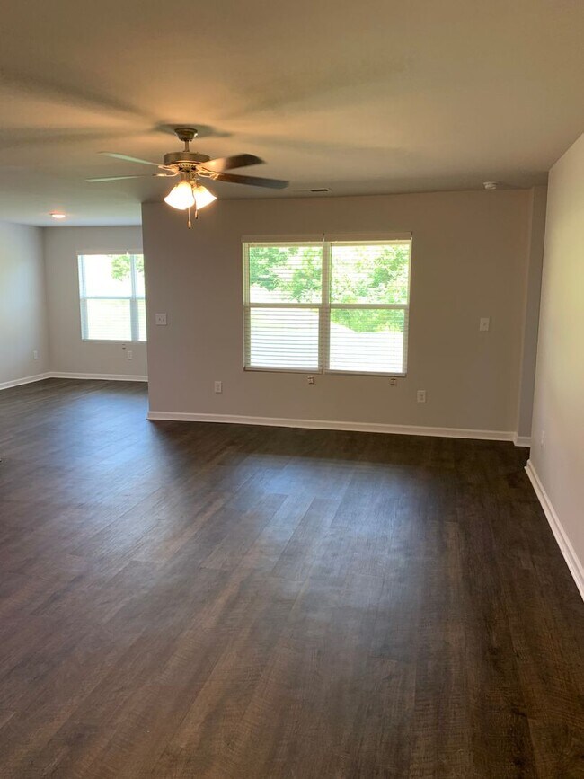 Foto del edificio - *St Patrick's Day Special!* Four Bedroom |...