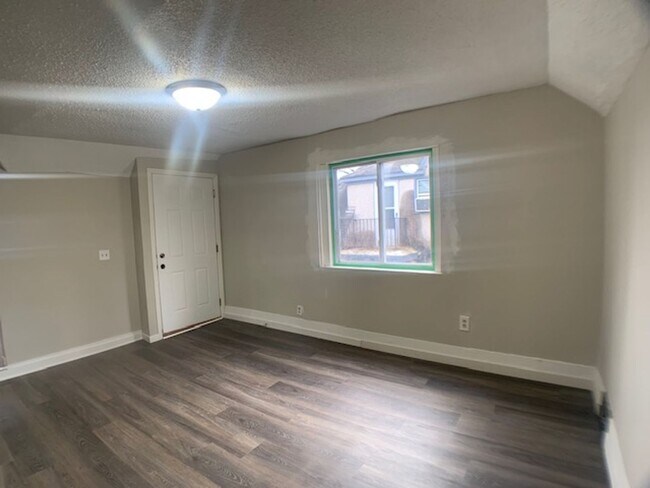 Foto del edificio - 2504 N Humboldt Ave