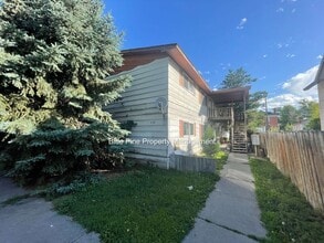 Building Photo - 450 H St