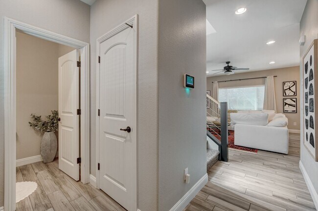 Foto del edificio - Providence Las Vegas 3 Bed and 3 Bath Home with Gated Community, Modern Upgrades & Resort-Style A...