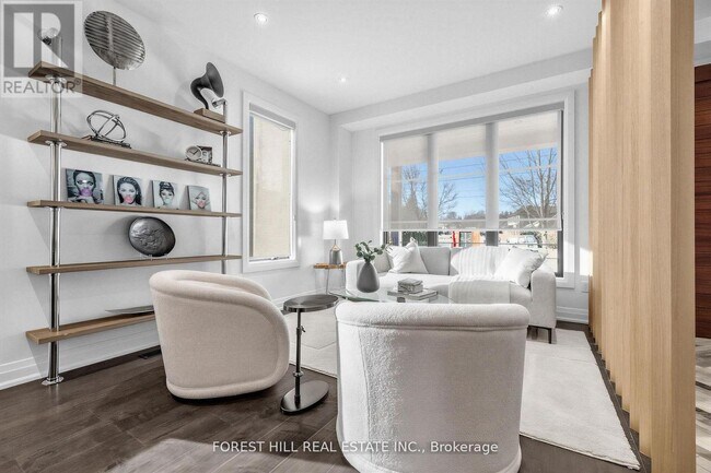 Building Photo - 41 Invermay Ave