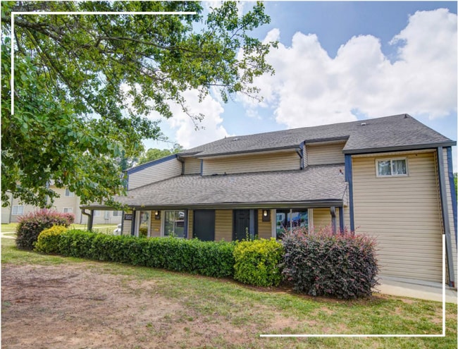 Building Photo - 1305 Hunter Oaks Ln