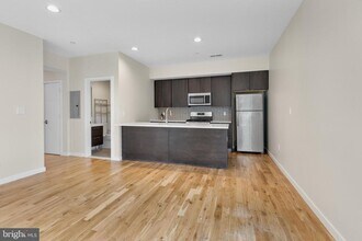 Building Photo - 1317 Frankford Ave