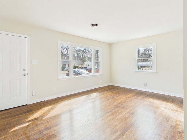 Foto del edificio - 954 Kingsway Rd