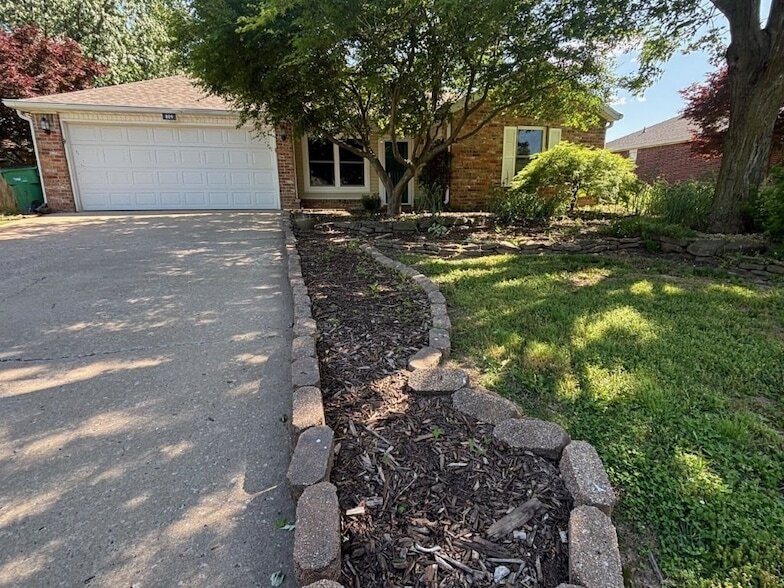 Foto principal - 809 Tyler St