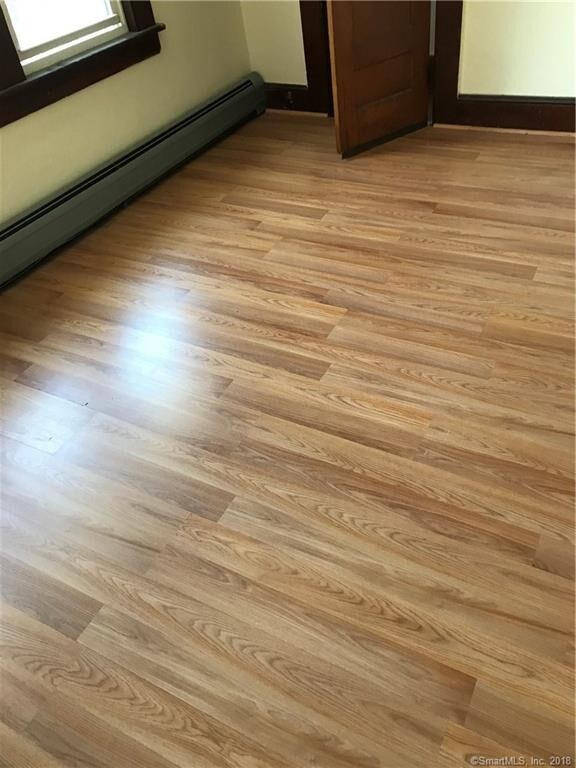Foto principal - 228 Stratfield Rd