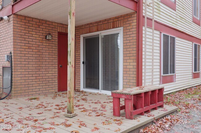 Foto del edificio - 89 Northrup Dr