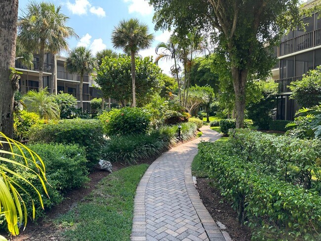 Building Photo - 3605 S Ocean Blvd