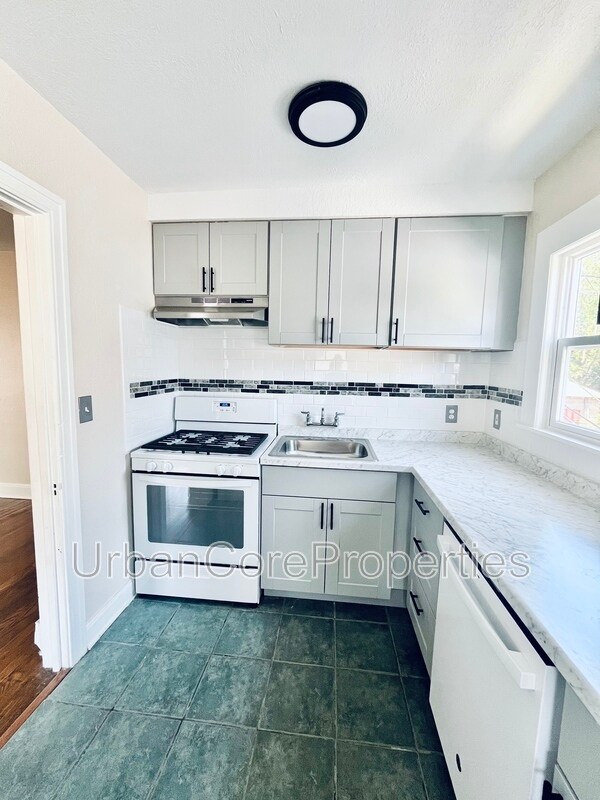 Foto del edificio - 235 7th Ave N