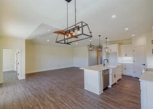 Building Photo - 4601 Polo St