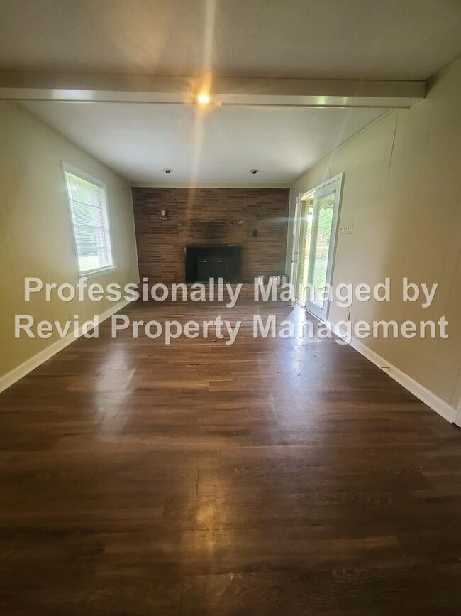 Building Photo - 3738 Mountain Terrace St