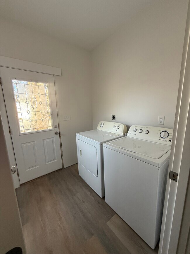 Foto del edificio - 1023 S 25th St