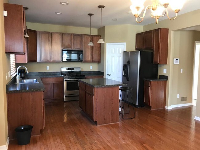 Building Photo - 676 Elk Ridge Dr
