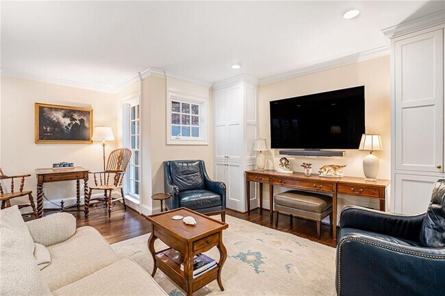 Foto del edificio - 575 Peachtree Battle Ave NW