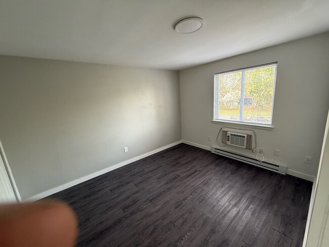 Building Photo - 77 E Main St