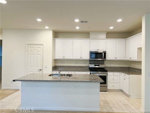 Building Photo - 1172 N Tribune Privado