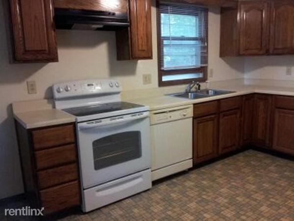 Building Photo - 27 Josselyn Pl