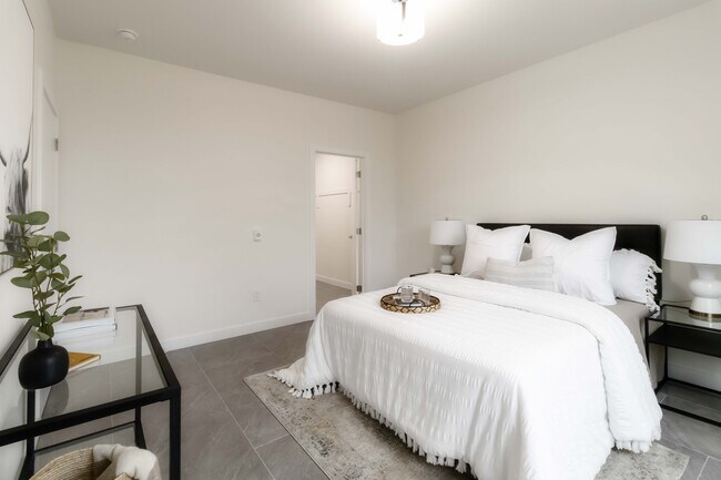 Photo du bâtiment - 1414 Main St