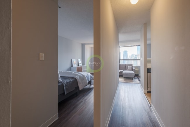 Building Photo - 454 E Ohio St