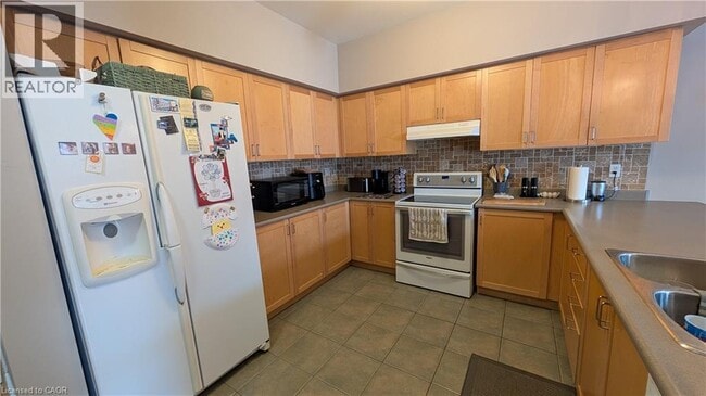 Building Photo - 81 Valridge Dr