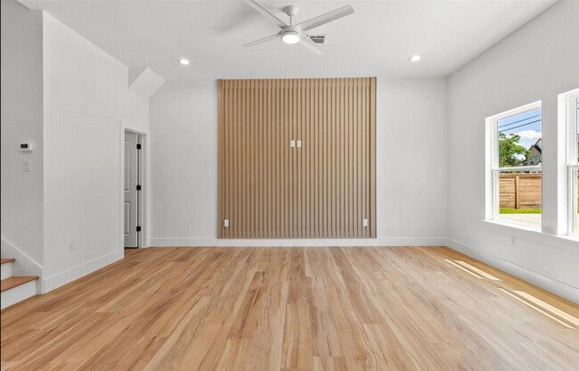 Building Photo - 8323 Observatory St