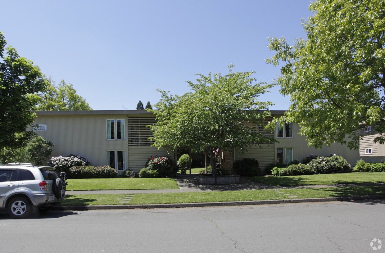Building Photo - The Washburne Apartments