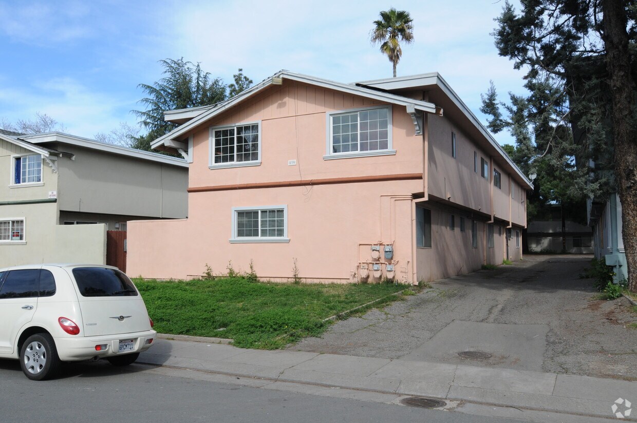 Building Photo - 239 Coventry Dr